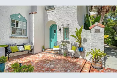 547 N Shore Drive, Sarasota, FL 34234 - Photo 5