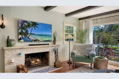 547 N Shore Drive, Sarasota, FL 34234 - Photo 9