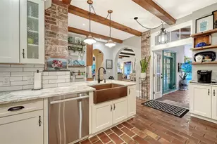 547 N Shore Dr, Sarasota, FL 34234 - Photo 19