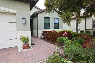 11992 Blazing Star Dr, Venice, FL 34293 - Photo 3