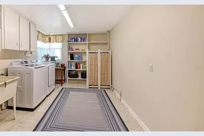 844 Magellan Drive, Sarasota, FL 34243 - Photo 27
