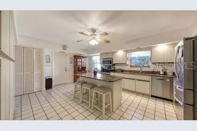 844 Magellan Drive, Sarasota, FL 34243 - Photo 11