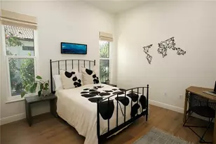 4586 Del Sol Blvd S, Sarasota, FL 34243 - Photo 27