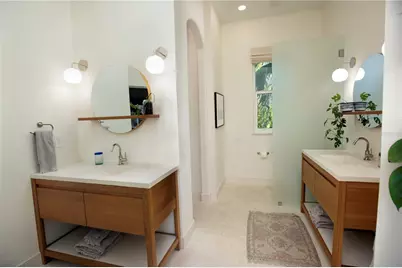 4586 Del Sol Boulevard S, Sarasota, FL 34243 - Photo 21