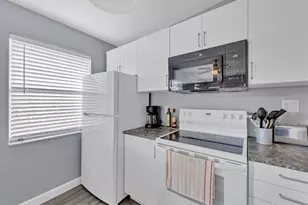 2305 Novus St, Sarasota, FL 34237 - Photo 19