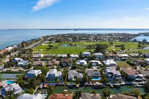 607 North Point Dr, Holmes Beach, FL 34217 - Photo 5