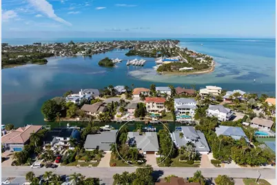 607 North Point Drive, Holmes Beach, FL 34217 - Photo 1