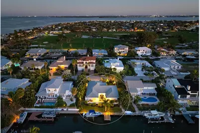 607 North Point Drive, Holmes Beach, FL 34217 - Photo 87