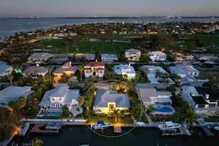 607 North Point Dr, Holmes Beach, FL 34217 - Photo 87