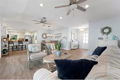 607 North Point Drive, Holmes Beach, FL 34217 - Photo 11