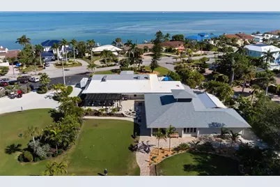 607 North Point Drive, Holmes Beach, FL 34217 - Photo 79