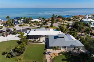 607 North Point Dr, Holmes Beach, FL 34217 - Photo 79