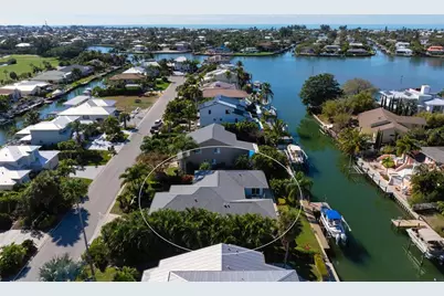 607 North Point Drive, Holmes Beach, FL 34217 - Photo 69