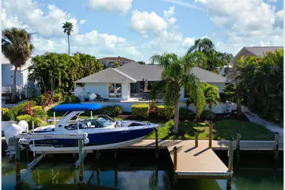 607 North Point Drive, Holmes Beach, FL 34217 - Photo 81