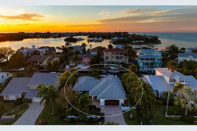 607 North Point Drive, Holmes Beach, FL 34217 - Photo 57