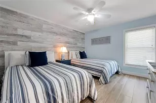 607 North Point Dr, Holmes Beach, FL 34217 - Photo 35