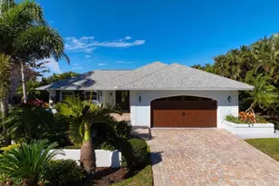 607 North Point Dr, Holmes Beach, FL 34217 - Photo 69