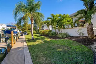 607 North Point Dr, Holmes Beach, FL 34217 - Photo 51