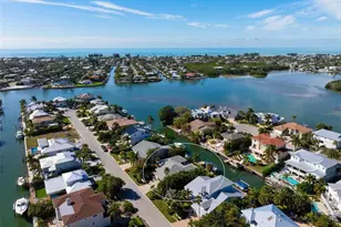 607 North Point Dr, Holmes Beach, FL 34217 - Photo 53