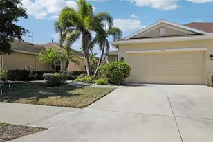 293 Capulet Dr, Venice, FL 34292 - Photo 3