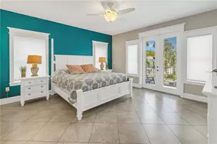 105 4th St S, Bradenton Beach, FL 34217 - Photo 13
