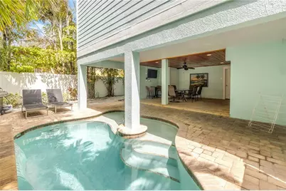 105 4th Street S, Bradenton Beach, FL 34217 - Photo 25