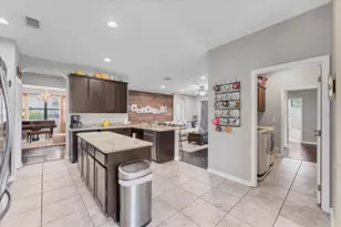 9123 Raes Creek Pl, Palmetto, FL 34221 - Photo 15