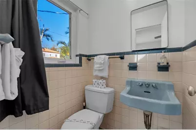 820 Indian Beach Drive, Sarasota, FL 34234 - Photo 29