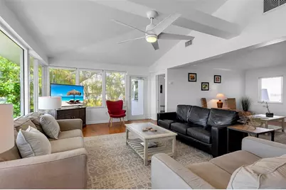 820 Indian Beach Drive, Sarasota, FL 34234 - Photo 33