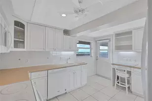 6140 Midnight Pass Rd, Sarasota, FL 34242 - Photo 35