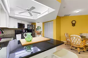 5836 Helen Way, Sarasota, FL 34243 - Photo 13