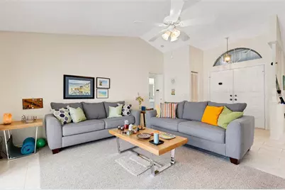 5836 Helen Way, Sarasota, FL 34243 - Photo 3