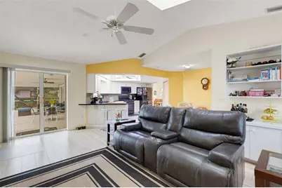 5836 Helen Way, Sarasota, FL 34243 - Photo 15
