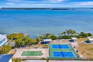 2409 Avenue B, Bradenton Beach, FL 34217 - Photo 53