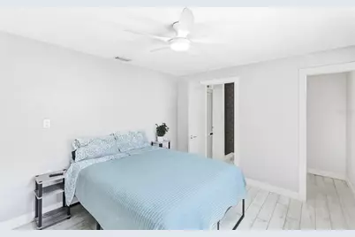 5320 Moeller Avenue, Sarasota, FL 34233 - Photo 15