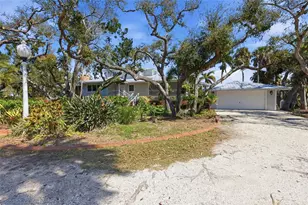 1400 99th St NW, Bradenton, FL 34209 - Photo 5