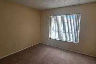 2621 Pine Lake Terrace, Sarasota, FL 34237 - Photo 7
