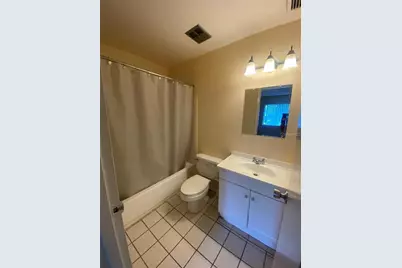 2621 Pine Lake Terrace #D, Sarasota, FL 34237 - Photo 15