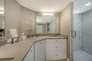 1800 Benjamin Franklin Dr, Sarasota, FL 34236 - Photo 23