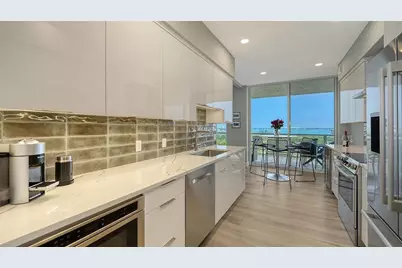 1800 Benjamin Franklin Drive #B708, Sarasota, FL 34236 - Photo 15