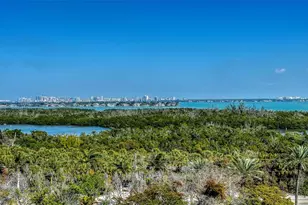 1800 Benjamin Franklin Dr, Sarasota, FL 34236 - Photo 7