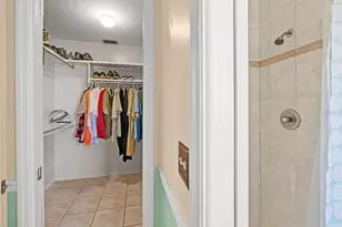 1260 Lakeside Dr, Venice, FL 34293 - Photo 11