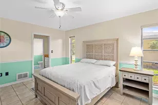 1260 Lakeside Dr, Venice, FL 34293 - Photo 9