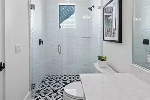 203 Bay Dr N, Bradenton Beach, FL 34217 - Photo 27