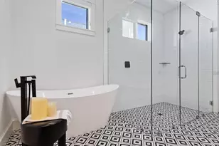 203 Bay Dr N, Bradenton Beach, FL 34217 - Photo 25