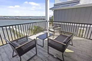 203 Bay Dr N, Bradenton Beach, FL 34217 - Photo 41