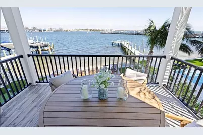 203 Bay Drive N, Bradenton Beach, FL 34217 - Photo 19