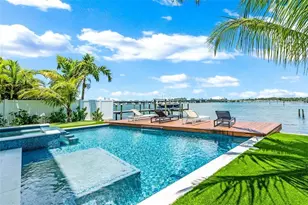 203 Bay Dr N, Bradenton Beach, FL 34217 - Photo 7