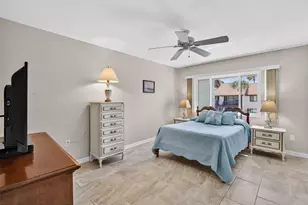 1632 Stickney Point Rd, Sarasota, FL 34231 - Photo 15