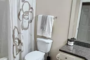 4802 51st Street W, Bradenton, FL 34210 - Photo 9